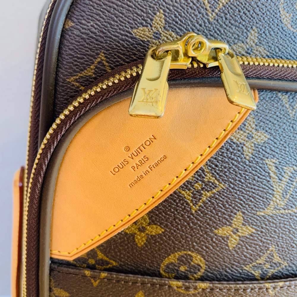 LV tote/pully bag